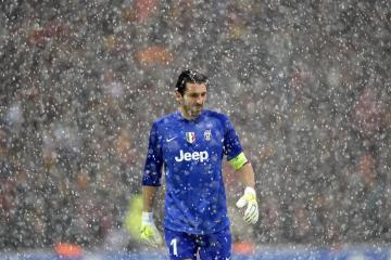 开云体育APP下载-封锁与接管，地缘棋局与拳台法则的共振