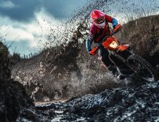 开云体育中国-风暴眼，一场没有硝烟的战争—从维尼修斯的爆裂到伊拉克的绝境重生