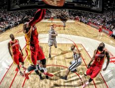 开云下载-绿茵场上的南北对决，2026世界杯预选赛中的绝杀传奇