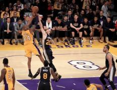 开云体育登录-篮球传奇退役仪式，NBA众星齐聚送别