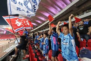 开云下载-热闹场面：女足比赛吸引万千目光