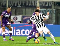 开云体育平台APP-尤文图斯客场惨败，争冠形势堪忧