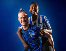 开云体育app-奥格斯堡与柏林赫塔争夺中游位置，胜负难料