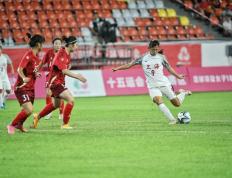开云体育入口-女足赛场上中国队技高一筹，击败对手