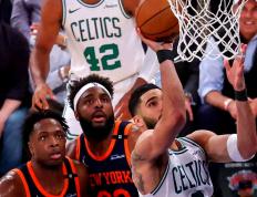 开云官网-尼克斯全队高歌猛进，轻取篮网