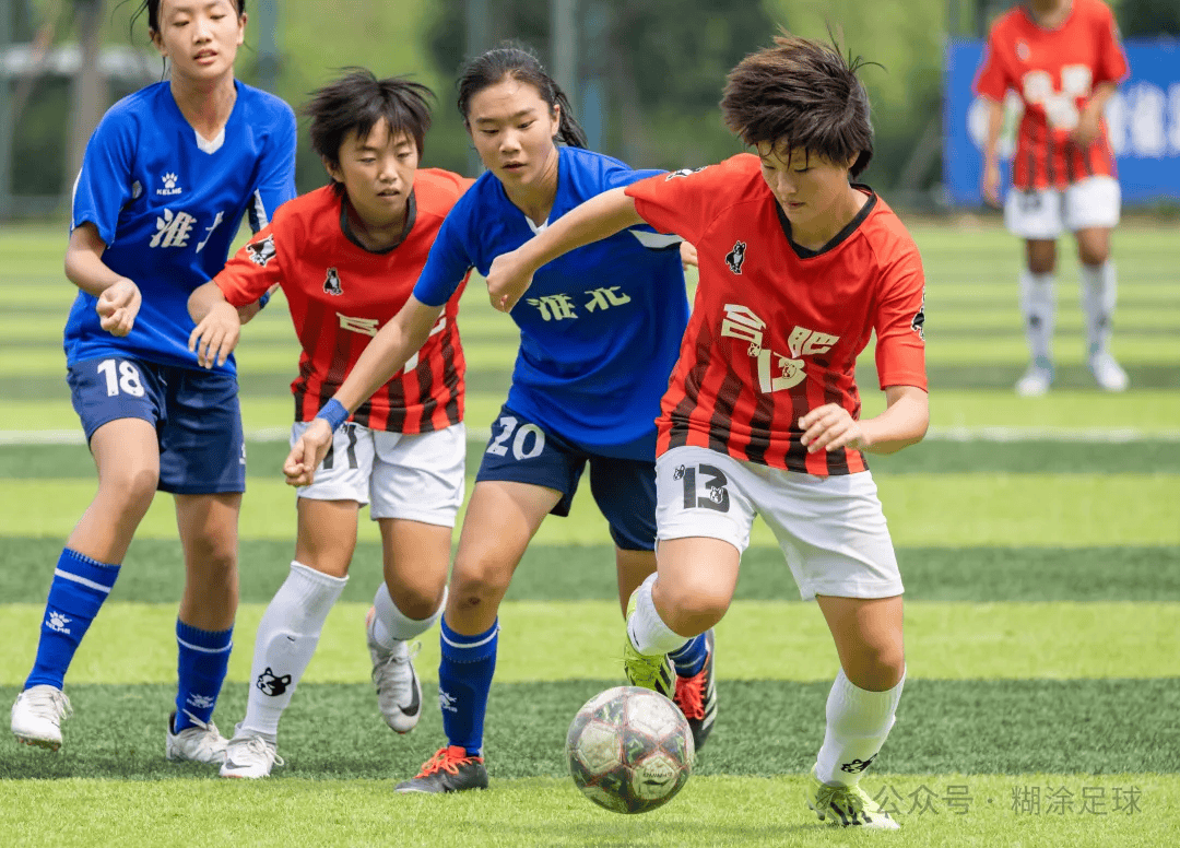 开云官方app入口-世界各国女足球队在比赛中尽展风采