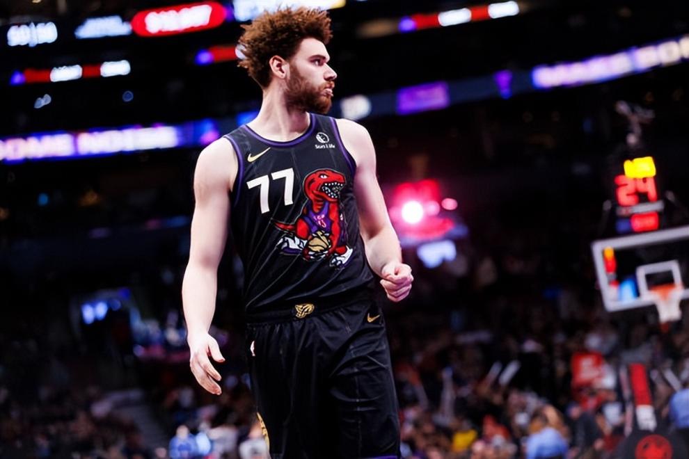 开云官方app入口-猛龙队新秀在比赛中表现抢眼