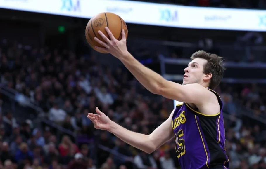 开云体育下载-辽宁沈阳客场遭遇失利,士气低落