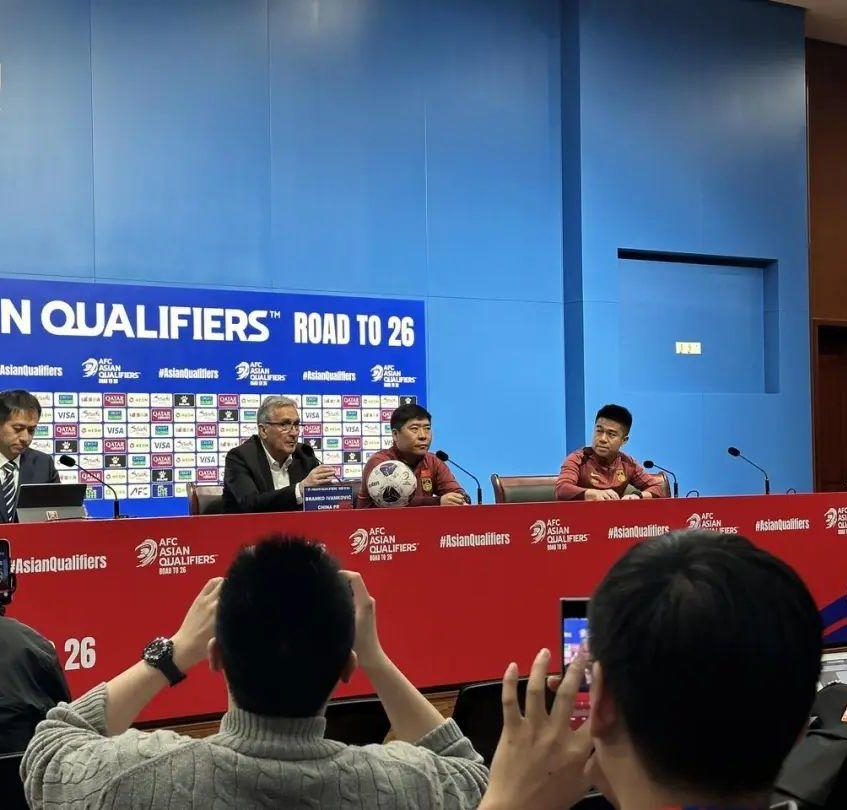 开云下载-图卢兹遭遇惨败，形势岌岌可危