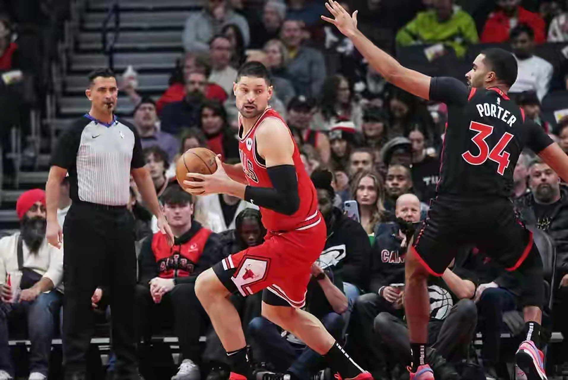 开云下载-关于猛龙大破公牛，西亚卡姆全能表现抢眼的信息