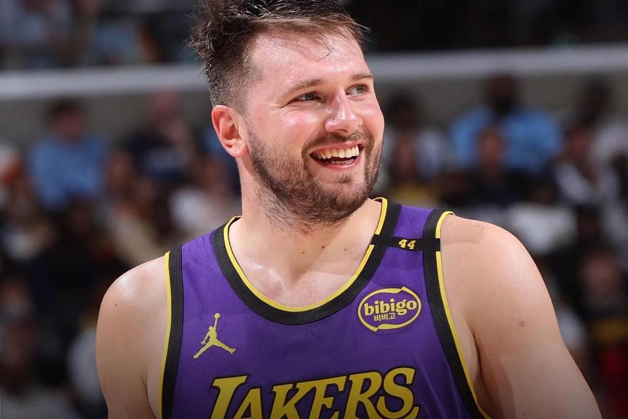 开云官方app入口-大洋洲篮球明星赛落幕，球迷泪别