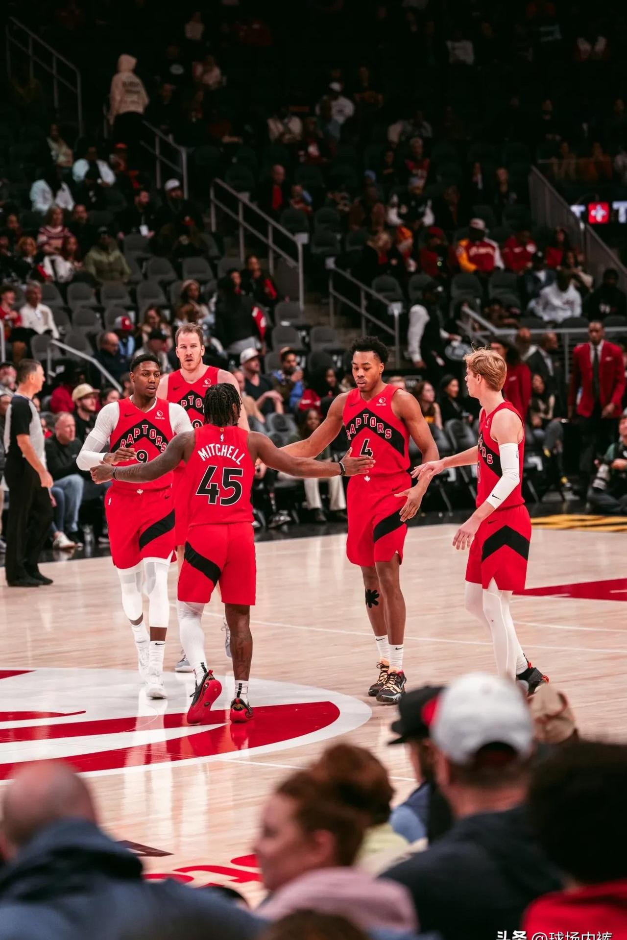 开云体育官方网站-猛龙再度击败活塞，实力强大