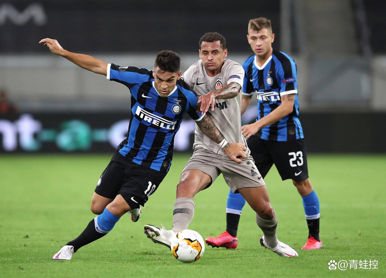 开云下载-佛罗伦萨球员集体伤愈，球队士气高涨