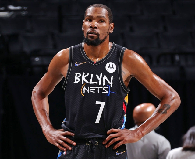 开云体育官方网站-湖人签下约翰逊，强化内线防守的简单介绍