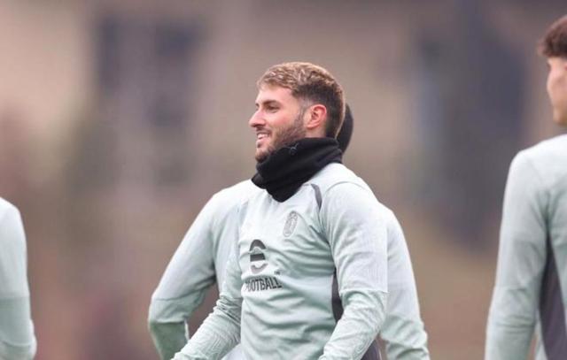 开云APP-尼斯队员调整心态,备战下一场比赛