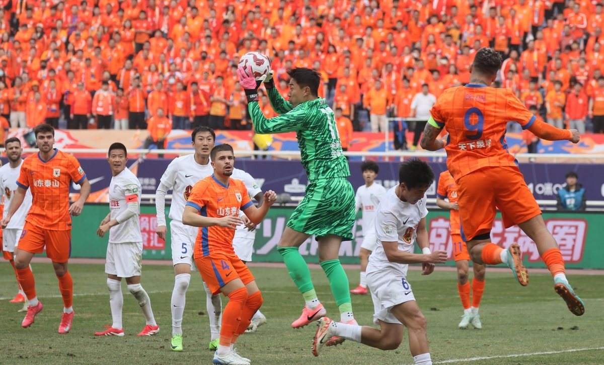 开云官方app入口-广州富力客场大胜天津泰达，继续保持不败