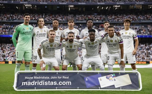 开云体育APP下载-皇马连败引球迷不满,主帅或面临解聘