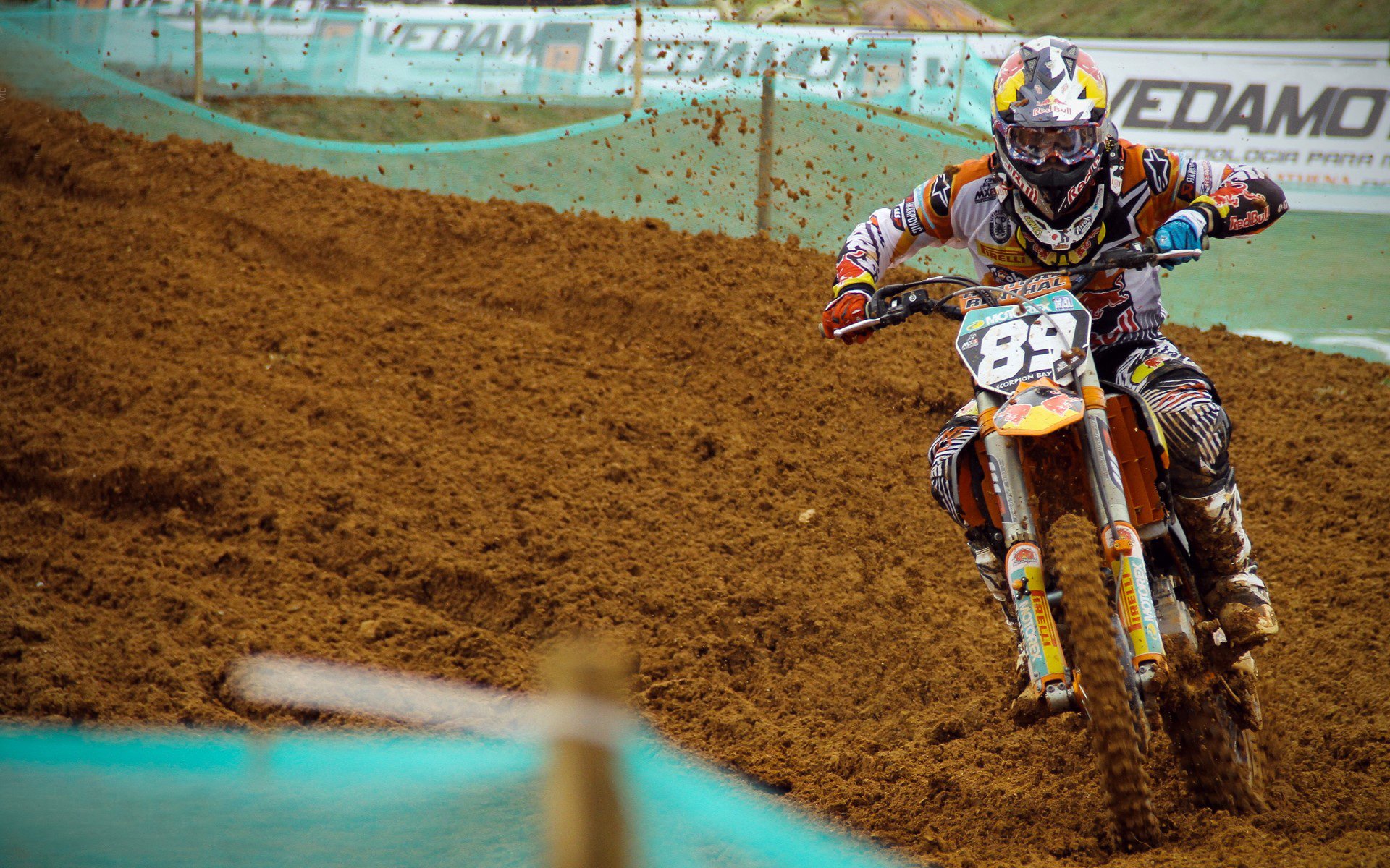 开云体育-血肉长城轰然倒塌！雄鹿以钢铁之躯强行终结广厦不败金身，米切尔狂飙50+刷新队史纪录