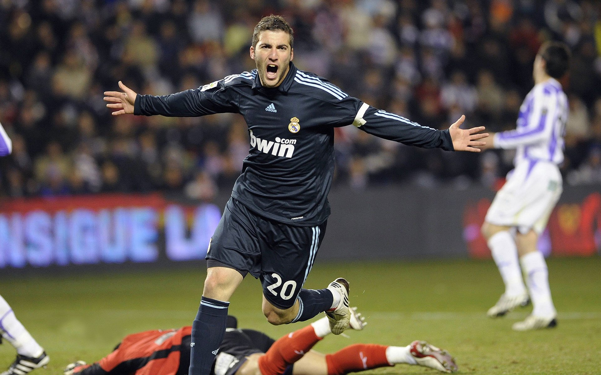 开云体育下载-火力覆盖,奥运关键战夜,罗德里戈的战术压制级演出