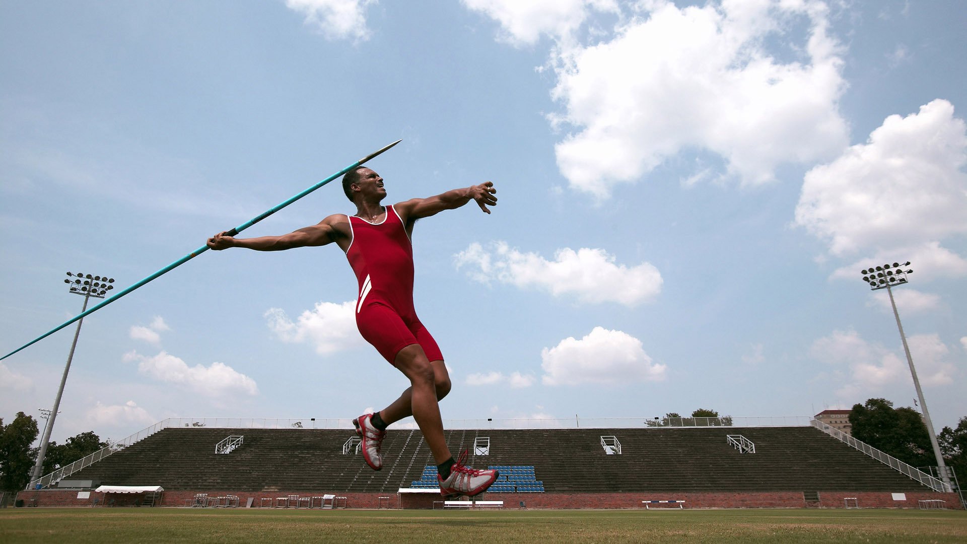 开云体育官网-沉默的皮球与唯一的声音,当传奇在平凡中响起