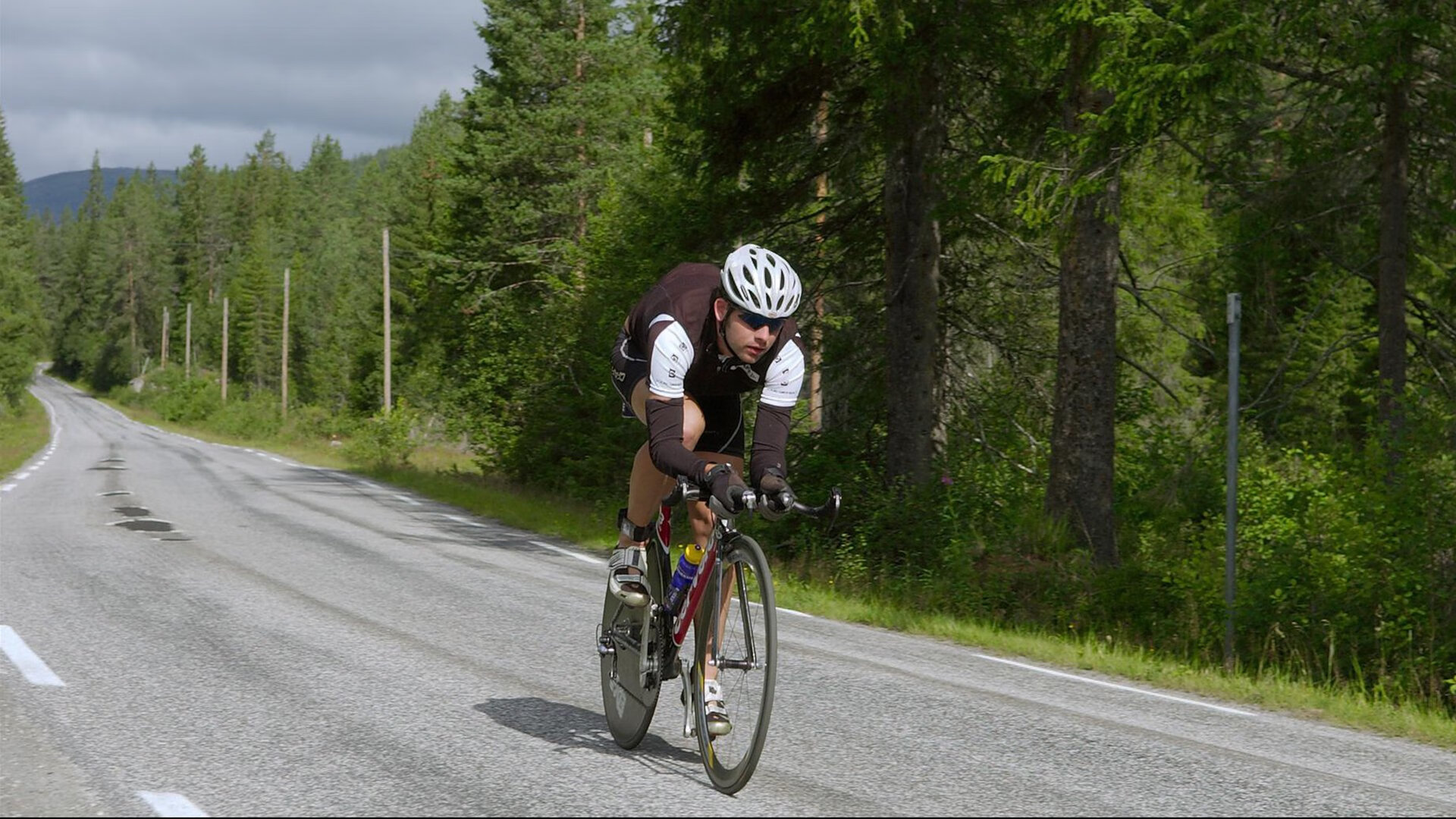 开云APP-双重战场，一种光芒