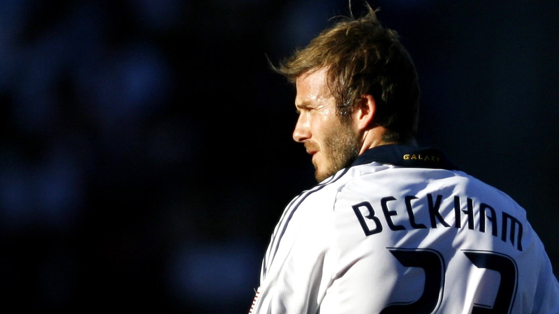 开云APP-东方逆袭之夜，当本泽马的火炬点燃希土足球冰与火